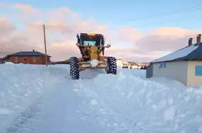 Giresun'da Kar Yağışı Yolları Kapattı, Açma Çalışmaları Devam Ediyor