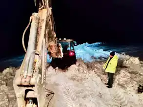 Doğu Karadeniz'de Karda Mahsur Kalan İki Kişi Kurtarıldı