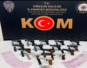 Doğu Karadeniz'de Büyük Silah Operasyonu: 15 Tabanca Ele Geçirildi!