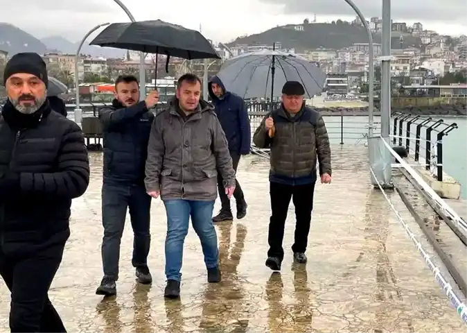 Fırtına Bulancak İskelesini Kapattı