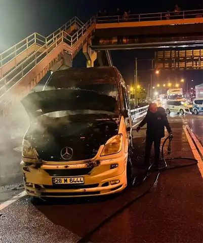 Giresun'da Minibüs Yanması