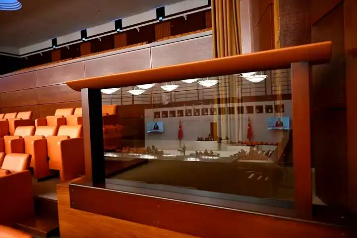 TBMM'de Gündem Dışı Tartışmalar: Deprem ve Lezzet Tartışmaları